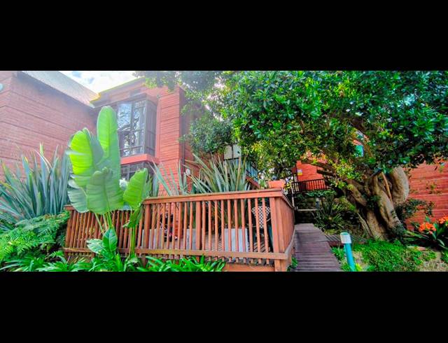 3 BEDROOM HOUSE FOR SALE IN WILDERNESS CENTRAL